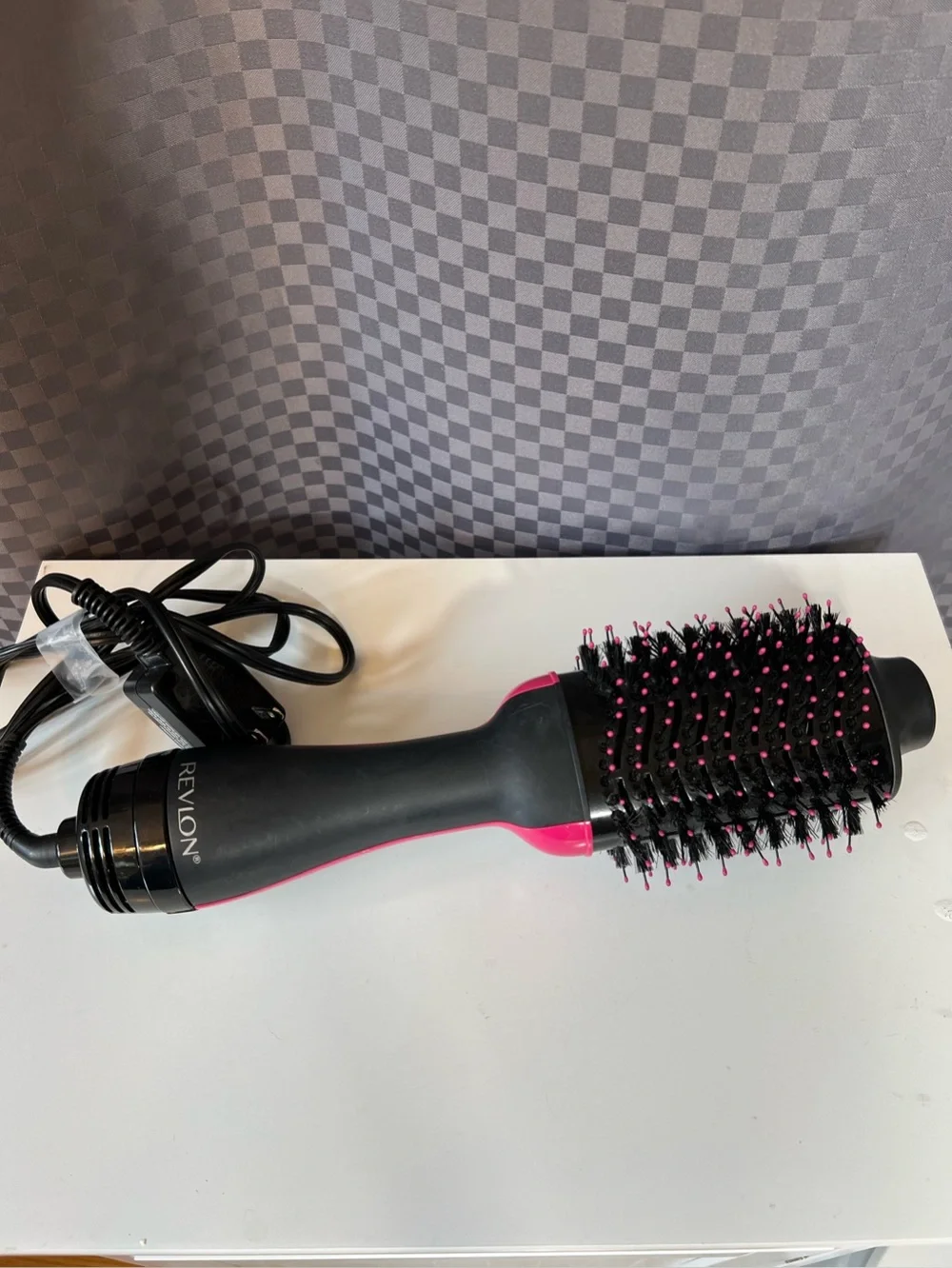 Revlon One-Step Volumizer Hair Dryer Volumizer Hot Air Blowout Brush RVDR5222